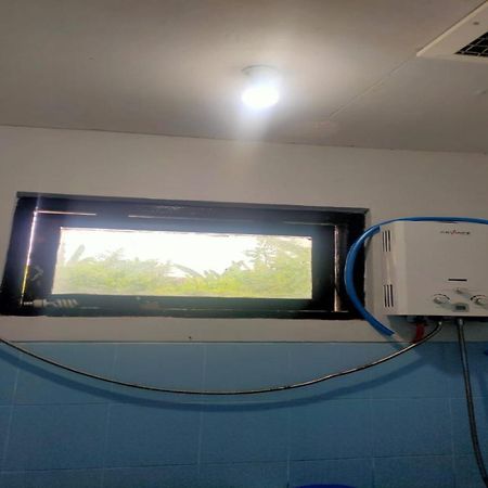เรดดอร์ซ พลัส ใกล้ อลัน อลัน สุเมเนป Hotel Sumenep ภายนอก รูปภาพ